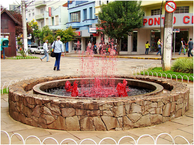 italian-town-unveils-24-hour-a-day-free-wine-fountain